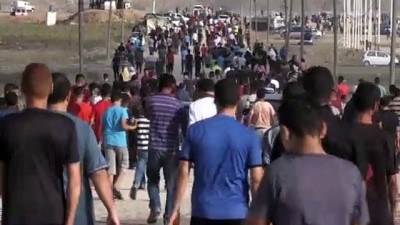 İsrail Askerleri Gazze Sınırında 30 Filistinliyi Yaraladı