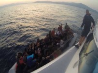 İzmir'de 142 Kaçak Göçmen Yakalandı