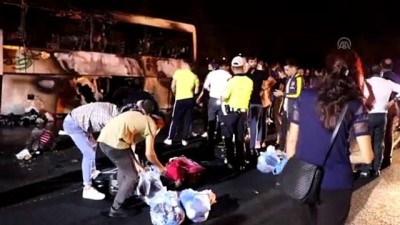 İzmir'de Seyir Halindeki Otobüste Yangın Çıktı