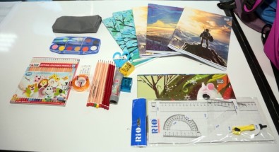 Küçükçekmece'de Öğrencilere Kırtasiye Desteği