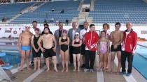 ALTIN MADALYA - Özel Yüzücüler Avrupa'da Kulaç Atacak