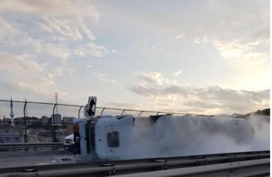 TEM Otoyolunda Oksijen Yüklü Tanker Devrildi Açıklaması TEM Trafiğe Kapanı