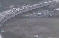 ALTINŞEHİR - TEM Otoyolunda Oksijen Yüklü Tankerin Devrilme Anı Kamerada