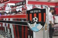 BAKIŞ AÇISI - 'Van Spor Store Mağazası' Satışa Başladı