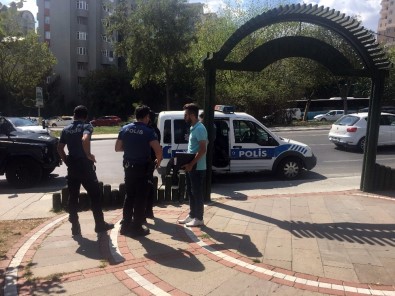 Ataşehir'de Parkta Silahlı Saldırı Açıklaması 2 Yaralı