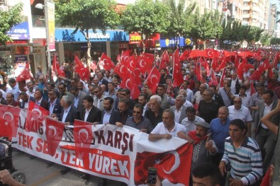 Elazığ'da 'Teröre Lanet' Yürüyüşü