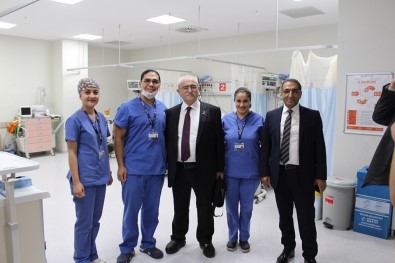Prof. Dr. Bingür Sönmez Özel Atakent Hastanesi'nde