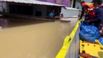 ÇİN DENİZİ - Tayland'daki Sel Felaketinde 32 Kişi Hayatını Kaybetti