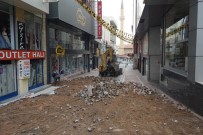 ALT YAPI ÇALIŞMASI - Ada Sokak, Tahmis Caddesi Ve Hastane Caddesinde Çalışmalar Başladı