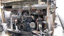 AKSARAY BELEDİYESİ - Aksaray'da Yolcu Otobüsü Yandı