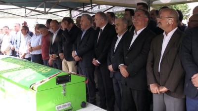 Düzce Belediye Başkanı Özlü'nün Annesi Son Yolculuğa Uğurlandı