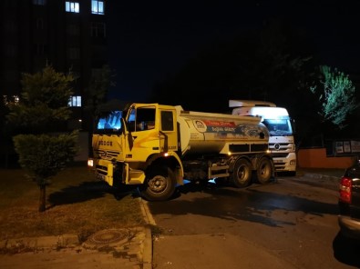 Freni Patlayan Su Tankerinden Atlayan Sürücü Hayatını Kaybetti