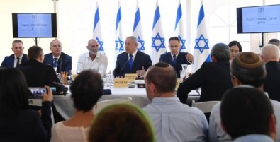 İsrail Kabinesi işgal altındaki Ürdün Vadisi'nde toplandı