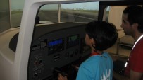 Minikler, Uçuş Simülatöründe Pilotluk Deneyimi Yaşadı