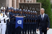 SAVUNMA BAKANI - Bakan Akar, İran Savunma Bakanı'yla Görüştü