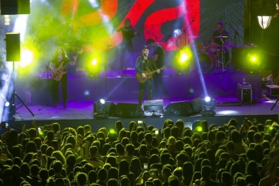 Emre Aydın'dan 'İzmir'e Dönüş' konseri