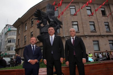 Kırgızistan Büyükelçisi Kubanıçbek Ömüralıyev Giresun'da
