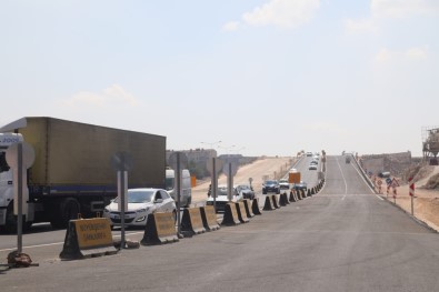 Şanlıurfa'da Çevik Kuvvet Köprülü Kavşağı Trafiğe Açıldı