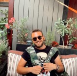 SOSYAL SORUMLULUK PROJESİ - Ünlü Kuaför Mustafa Batur'dan Köy Okullarına Anlamlı Destek