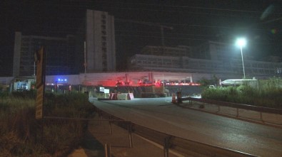 İzmir'de Hastane İnşaatının Deposunda Yangın Çıktı