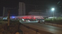 İzmir'de Hastane İnşaatının Deposunda Yangın Çıktı