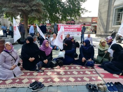 Kayserili Annelerden, Diyarbakır'da Eylem Yapan Annelere Destek