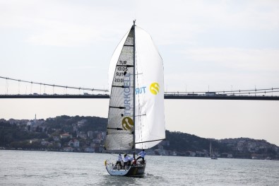 Turkcell Platinum Bosphorus Cup'ta Yerli Yabancı 80 Teknede 800 Yelkenci Yarışacak