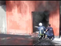 KAZAN DAİRESİ - Van Atatürk Stadında Korkutan Yangın