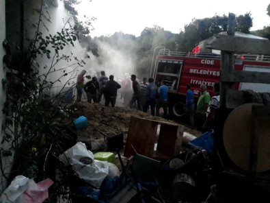 Kastamonu'da Üç Katlı Binada Yangın Çıktı