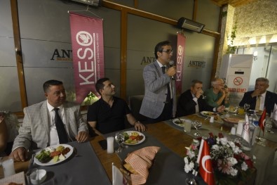 Kuşadası'nda Eski Esnaflar Bir Araya Geldi