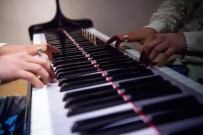 CHOPIN - Piyaniste Piyano Çalma Cezası