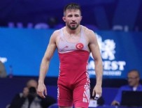 DÜNYA GÜREŞ ŞAMPİYONASI - Milli Sporcumuz finale kaldı