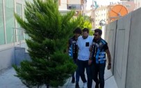 (Özel) İstanbul Trafiğinde 'Slalom' Yaparak Terör Estiren Maganda Yakalandı