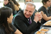 LABORATUVAR - Rektör Ünal, Yeni Binada Öğrencilerle Buluştu