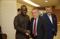 MUHITTIN BÖCEK - Büyükşehir'in Afrikalı Konukları