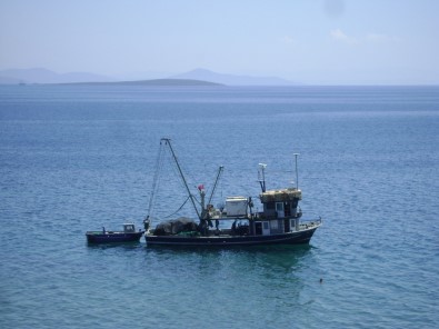 Didim'de Balıkçılar Denize Açıldı