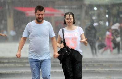 Doğu Karadeniz'de Sağanak Yağış Bekleniliyor