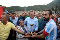 DEĞIRMENÇAY - Fındıkpınarı Futbol Turnuvası'nın Şampiyonu Emirler