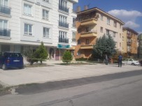 KADIN CİNAYETİ - Karısını öldüren koca polisi arayıp teslim oldu