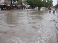 PENCAP - Pakistan'da Sel Felaketi Açıklaması 9 Ölü