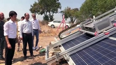 Güneş Panellerini Robot Temizleyecek