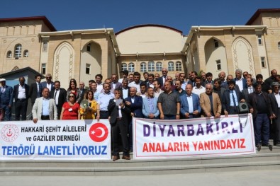 Hakkari'den Diyarbakır'daki Annelere Destek