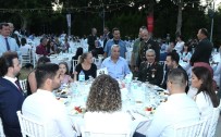 İZMIR VALILIĞI - İzmir Valiliği, Kahraman Gazileri Ve Şehit Yakınlarını Buluşturdu