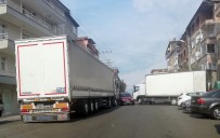 ERDEMIR - Market Araçları Trafiği Kilitliyor