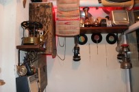 MOBİLYA - Mobilya Ustası Antika Eşyalarla Evini Adeta Müzeye Dönüştürdü