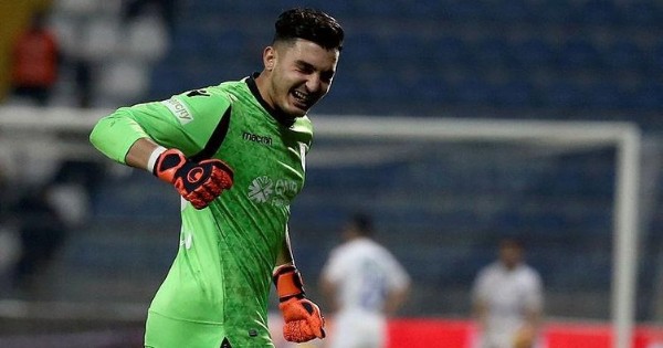 Trabzonspor, Uğurcan Çakır'ın sözleşmesini uzattı