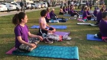 ALZHEİMER DERNEĞİ - Alzaymır Farkındalığı İçin Kordon'da Yoga Yaptılar