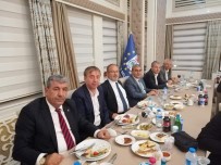 TAVŞANLI LİNYİTSPOR - Belediye Kütahyaspor Ve TKİ Tavşanlı Linyitspor Camiaları Yemekte Buluştu