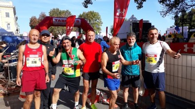 Bursalı Koşuculardan Odessa Maratonunda Büyük Başarı