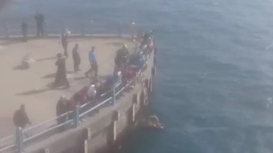 Galata Köprüsü'nde İntihar Girişimi